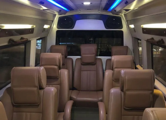 9 SEATER LUXURY TEMPO TRAVELER